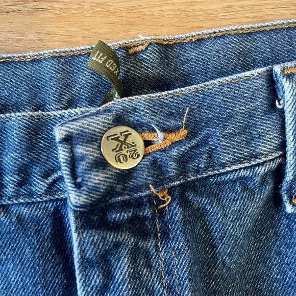 Wrangler 20x style 22 relaxed fit medium wash size 38x34 - Picture 7 of 11